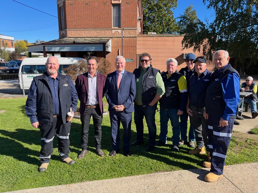 A proud day for Adelong as Hon. Michael McCormack, MP & Cr. James Hayes OAM attend the Challenger Gold Mine Community Open Day. (L-to-R Justin Haines, CEO; Cr. James Hayes; Hon. Michael McCormack; Adam Arkinstall, Director; Paul Ryan, Chairman GDM)
